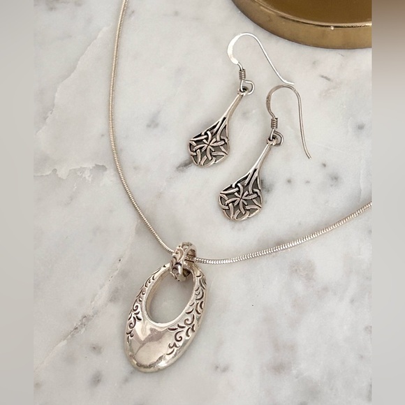 Unique Sterling Silver Oval Filigree Necklace and Earring Set - Picture 2 of 4